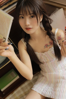 《《放肆作者:糖醋奶茶